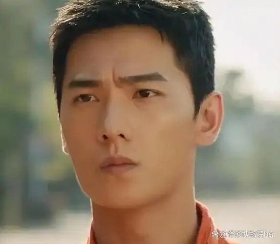 原因正是杨洋的油腻演技,而他这一路走来,跟张翰一样亲手毁了自己