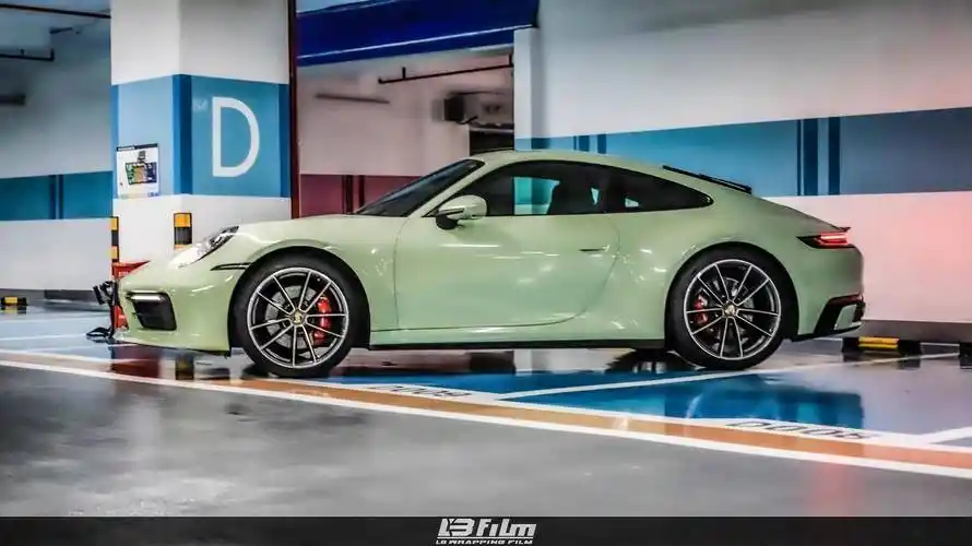 保时捷lb改色膜高亮卡其绿,小清新,又带点复古调调的_颜色