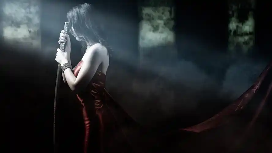 一个人抽烟伤感图片,高清图片-壁纸族