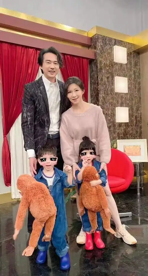 微笑百事达播出16年有人怀孕有人翻红张栋梁变化最大