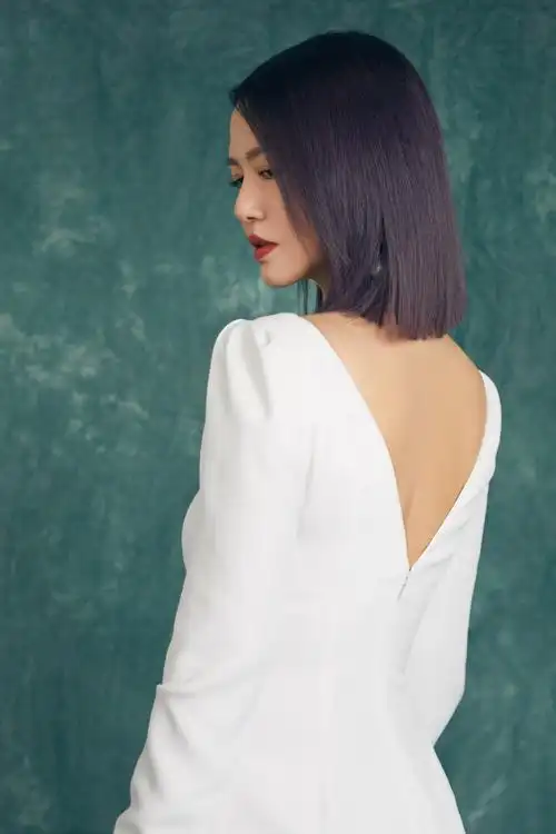 白色长裙的@谭维维,把"仙"字打在公屏上!