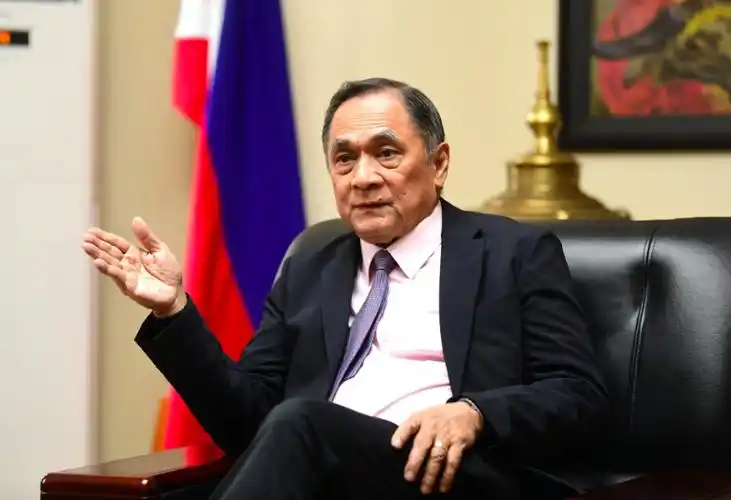 菲律宾驻华大使吉米·弗古律斯.和冠欣摄