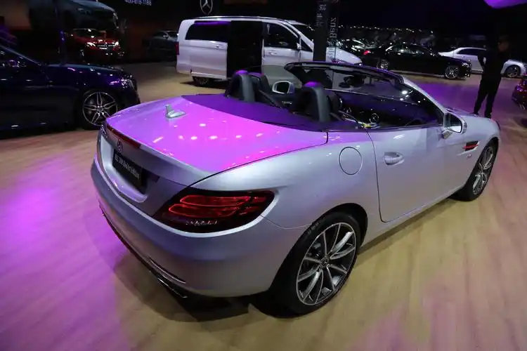 梅赛德斯奔驰slc26050万级别敞篷跑车车展实拍