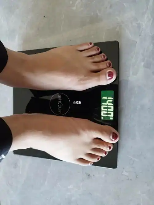 减肥打卡第五天:今日体重140斤.