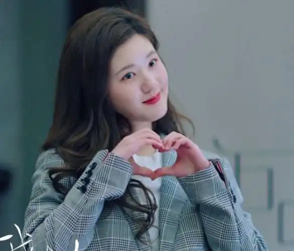 我喜欢你:赵露思太大意,无意透露大结局,经过导演同意了吗?