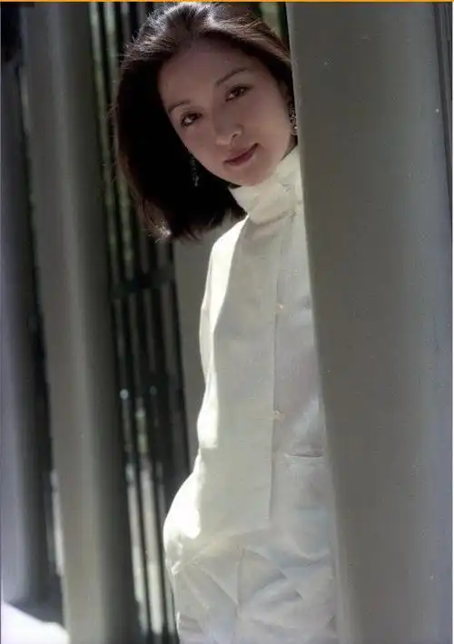 胡茵梦《代客停车》遭陷害成"脱星",坚持拍裸戏无罪