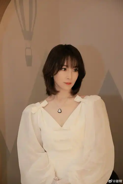 谢楠发长文回应劝离,透露吴京很紧张,力挺老公否认厌女传闻-上游新闻