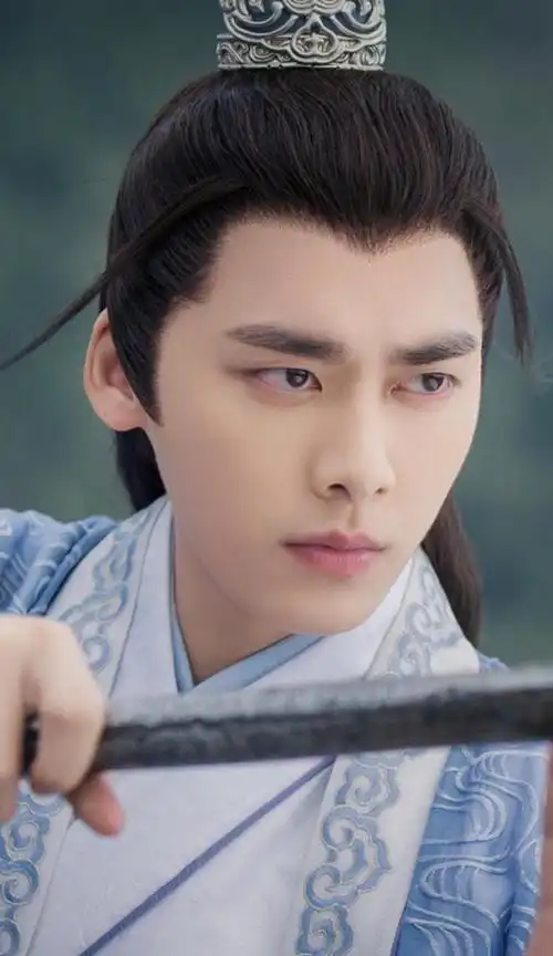 杨紫,成毅,任嘉伦……李易峰饰演的张小凡,身世和百里屠苏甚至有些