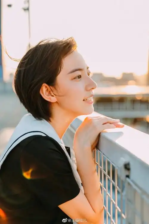 短发女孩才性感和可爱看组里有妹纸问是不是短发女孩没人喜欢怎么会呢