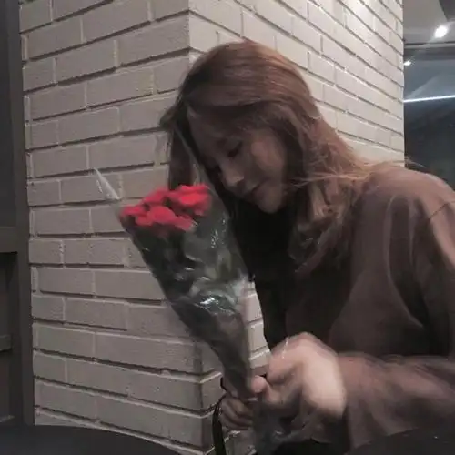 花的女孩儿,海边坐,原谅我捧花出席只为错过你【女头唯美带花】by沐晴