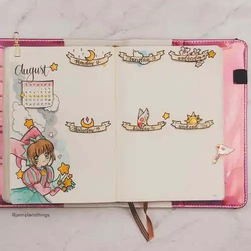 可爱女生的手绘手账本会画画会让人羡慕真好看呀