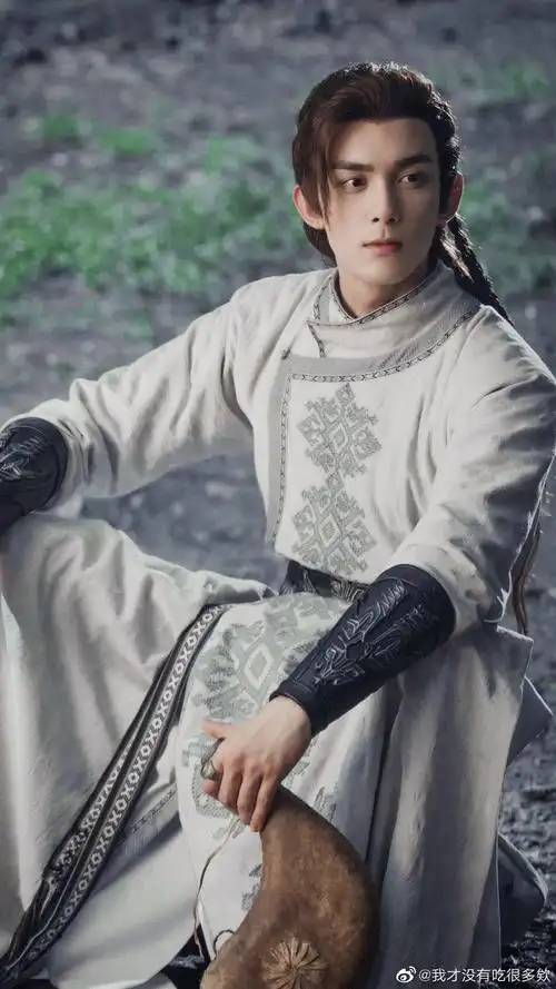 吴磊到底有多香!内娱圈的养成系,就他长成了霸道总裁范儿