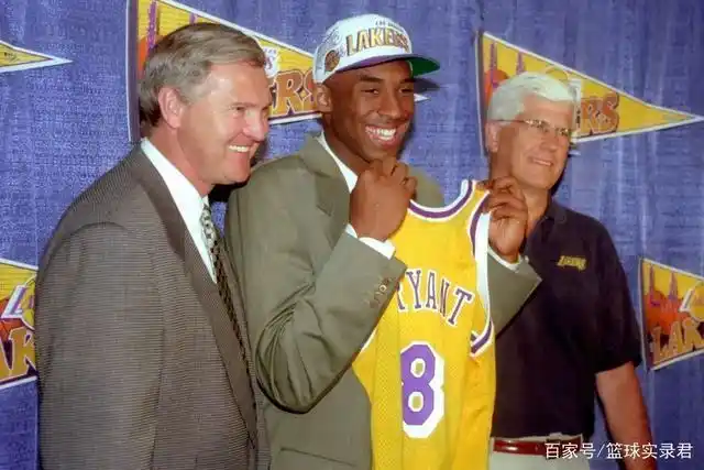 盘点科比的五大名人堂推荐人!奥尼尔第二,第一无悬念!
