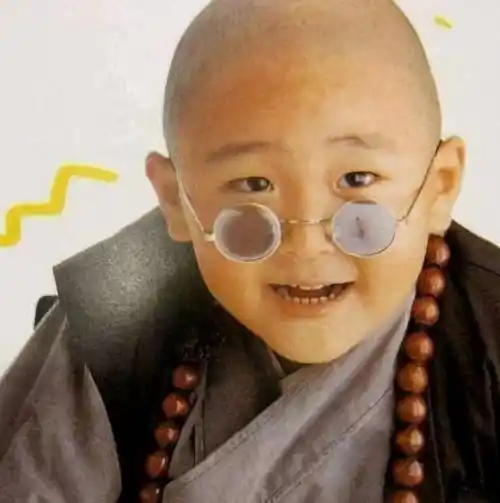 曾是"笑林小子"郝劭文,被母亲"坑"多年,现做街头吃播