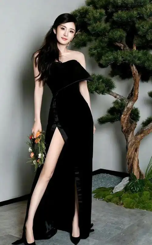 杨幂黑色礼裙美照精选