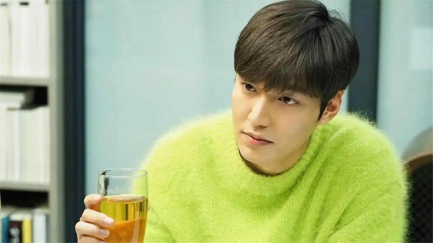 李敏镐《蓝色大海的传说》醉酒剧照图片桌面壁纸高清大图预览1920x