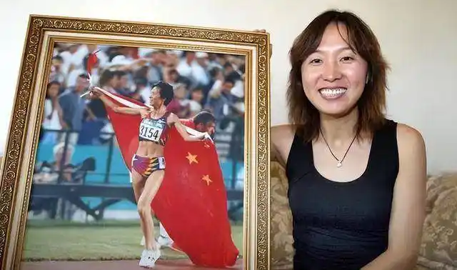 王军霞曾经在1993年世界田径锦标赛上获得10000米的金牌,同年在全运会