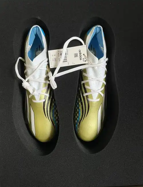 梅西卡塔尔世界杯金靴战靴细节揭秘