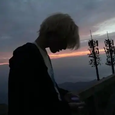 全新很优质伤感男生头像真人高清很丧2022很丧很抑郁的男头真人