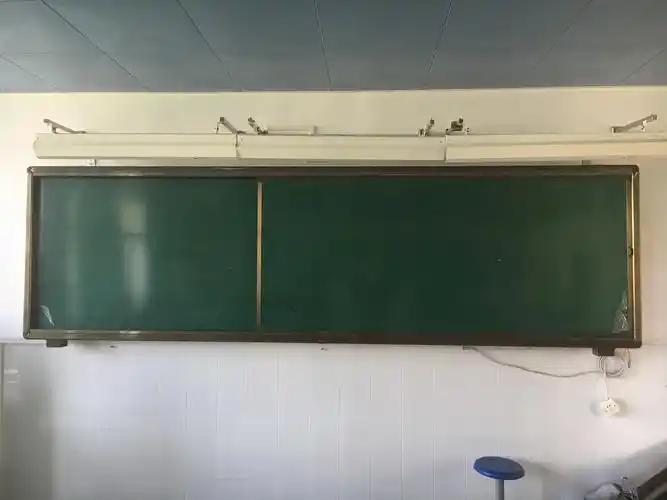 神奇神奇真神奇 蚂蚁踩死老母鸡_神奇教室_神奇先生 神奇四侠 性生活