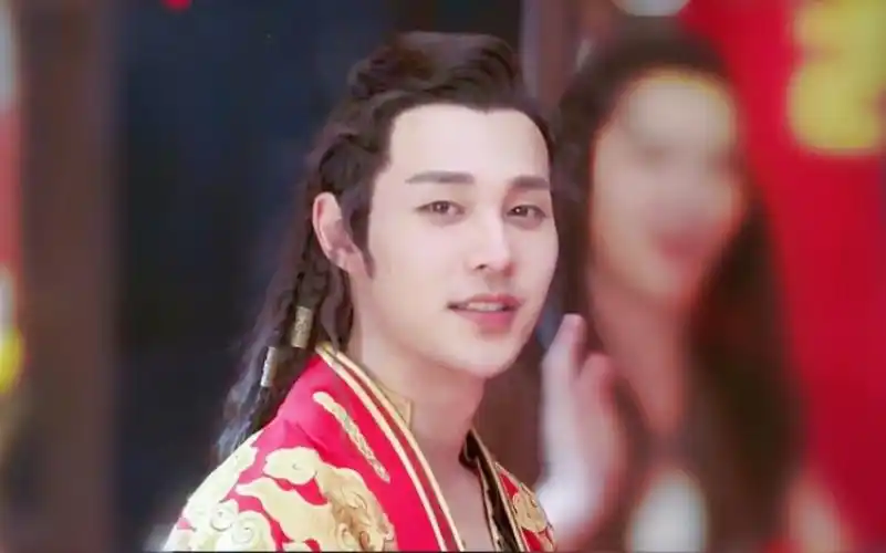 一夜新娘袁昊秦尚城让酒我是人间惆怅客知君何事泪纵横