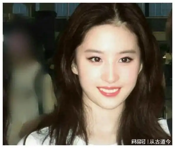 外国籍明星闯入中国开创新天地崭新风采引关注