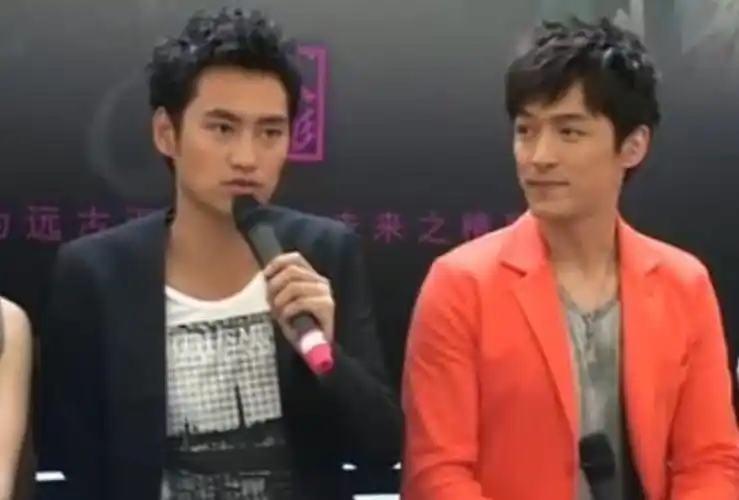 回顾薛佳凝分手13年胡歌已婚我却皈依佛门一别两宽各生欢喜