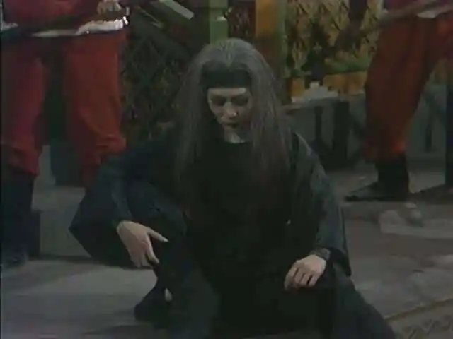 有一说一,梅超风的"九阴白骨爪"真心的打不过"江南七怪"