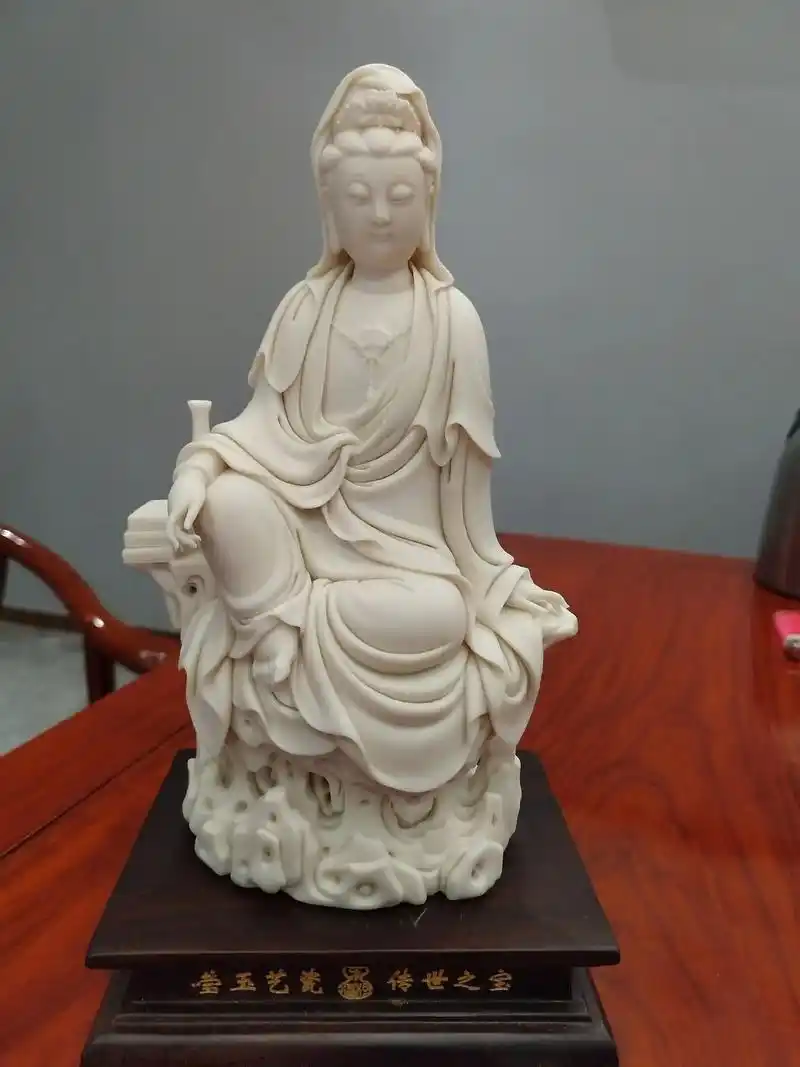 世界瓷都德化之苏清河精品代表作赏析#坐岩观音#陶瓷工艺#瓷器 - 抖音