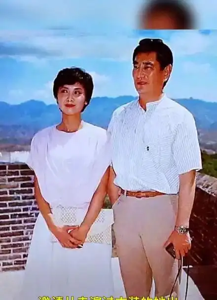 朱琳20年后重逢徐少华 一句话令人动容 要知详情 请看视频