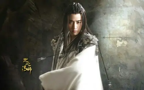 mike:跳舞演戏样样精的泰国最火小生,未婚但有个超可爱的儿子