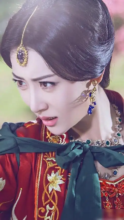 白冰在《天泪传奇之凤凰无双》中的八个造型,难得一见的古典美女|古装