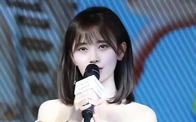 6年前短发鞠全开麦《每一天》舞台"鞠婧祎"