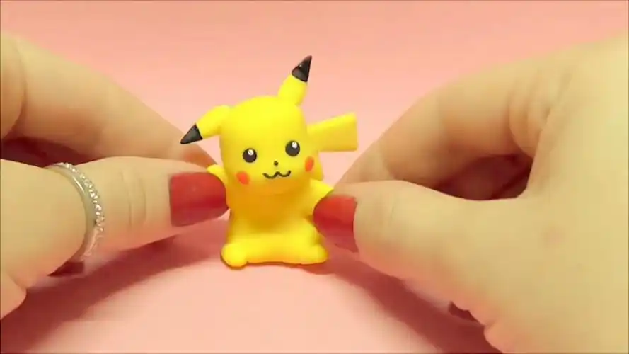 diy神奇宝贝:教你如何用粘土橡皮泥制作宠物小精灵皮卡丘