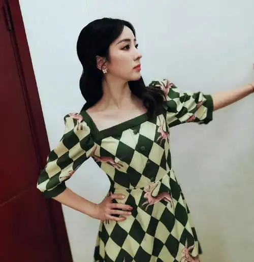 李思思的个人资料简介(李思思) - 散下步