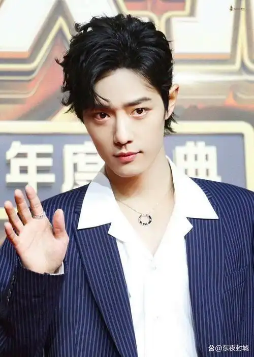 肖战是不是和所有与王一博有竞争关系的艺人都很好?包场加送花篮