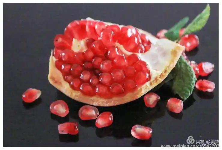 晶莹剔透的红玛瑙—石榴