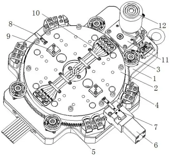 双色注塑机转盘底座结构使用的伺服马达实现旋转定位,在旋转时转盘会