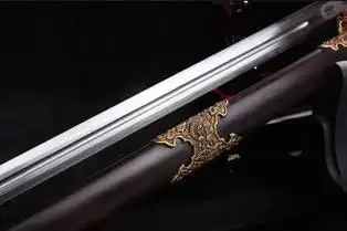 倚天剑  这可不是《倚天屠龙记》中的倚天剑,而是三国时期曹操的佩剑