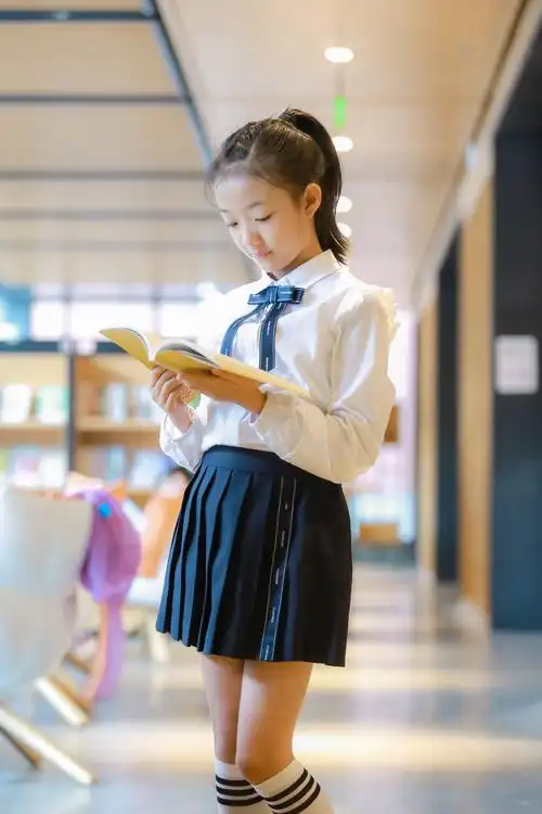 献给我的丑小鸭 我的小天鹅一一11岁的千儿