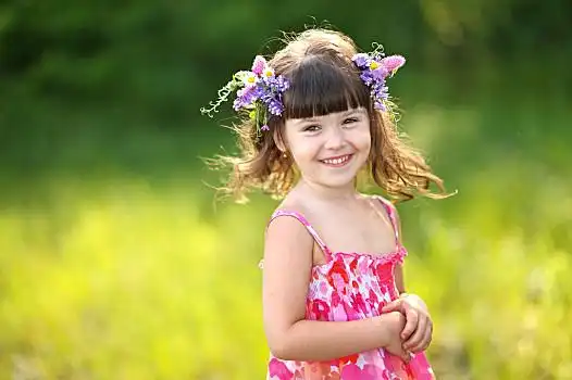 小女孩图片_小女孩图片大全_小女孩图片素材