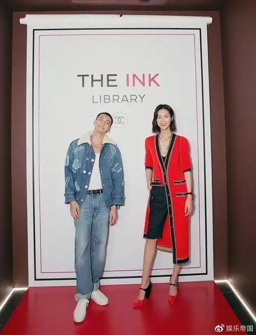 刘雯方否认与陈伟霆恋情