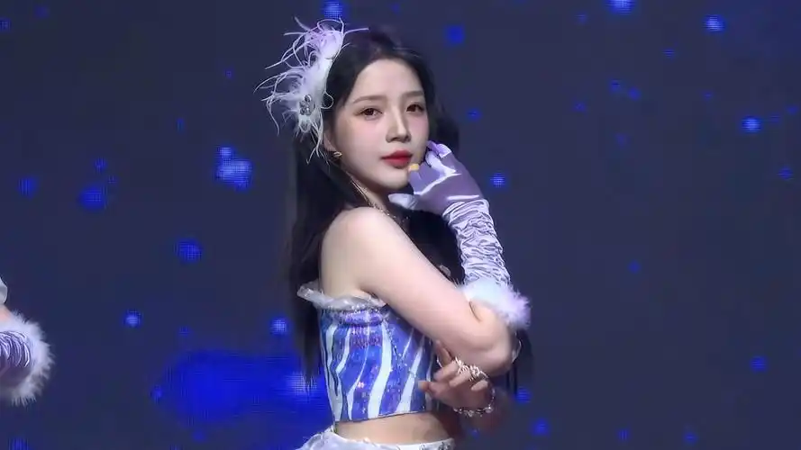 20240309 周湘,阿丽米热,王思奕《美杜莎的温柔》