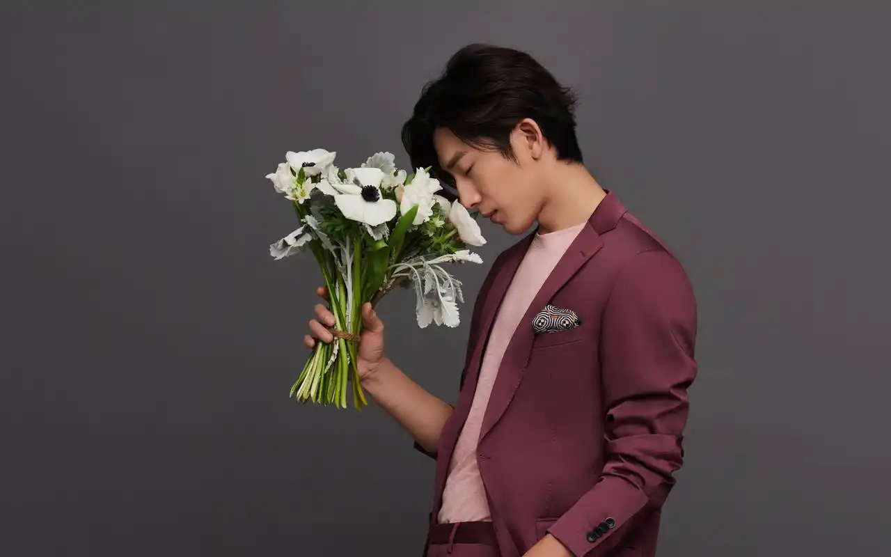 井柏然帅气时尚高清写真桌面壁纸