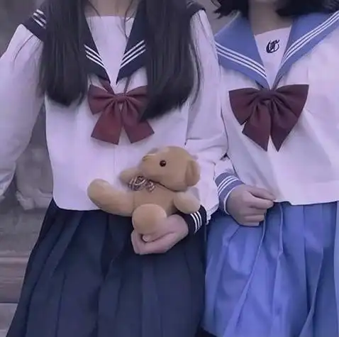 不露头闺蜜头像