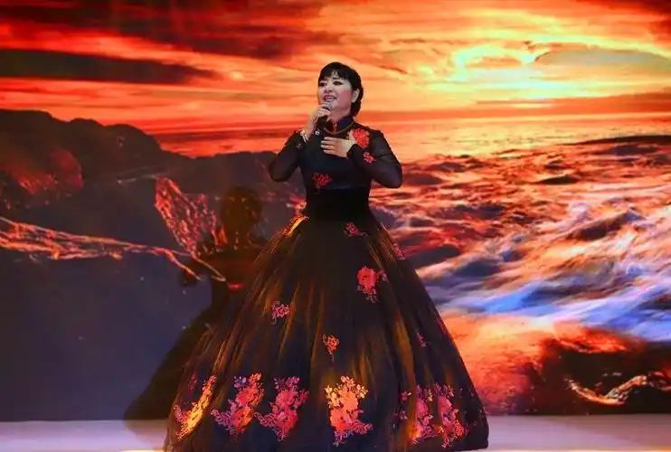 殷秀梅简历(殷秀梅简历及个人资料照片) - 许许生活网