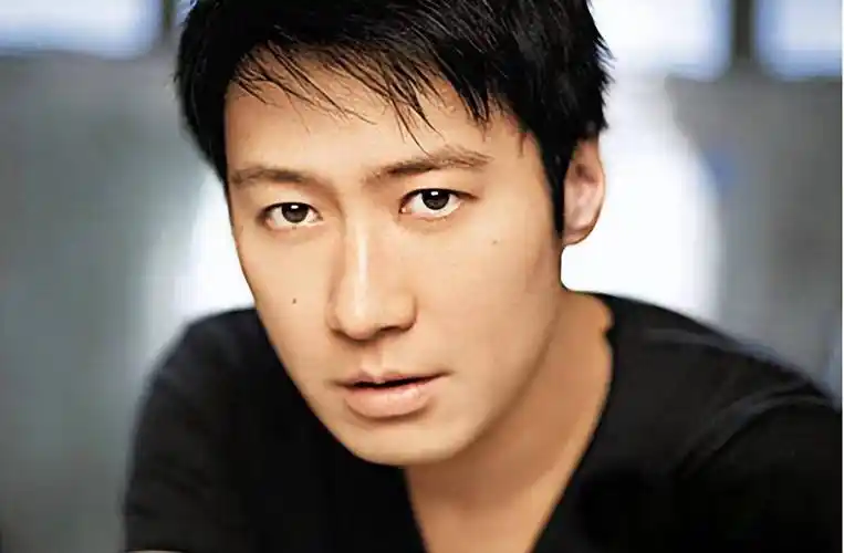 原创没想到57岁地黎明竟以这种方式在2024年初实现口碑暴增