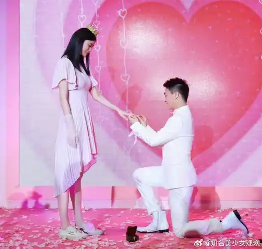 嗑到成年人的纯爱了#这次是真的狠狠嗑到何猷君和奚梦瑶了!