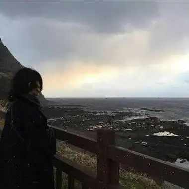 微信头像女背影伤感孤独 女生头像图片大全 -【爱个性】