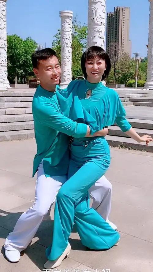 我要上热门#滨芳兄妹吉舞组合